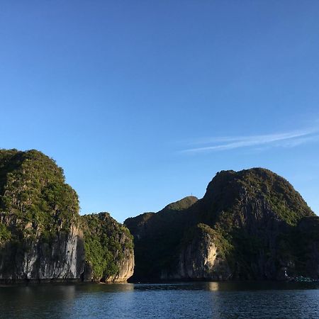 Cat Ba Bay Cruises Hotell Dong Khe Sau Eksteriør bilde