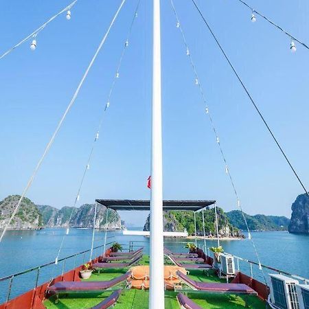 Cat Ba Bay Cruises Hotell Dong Khe Sau Eksteriør bilde