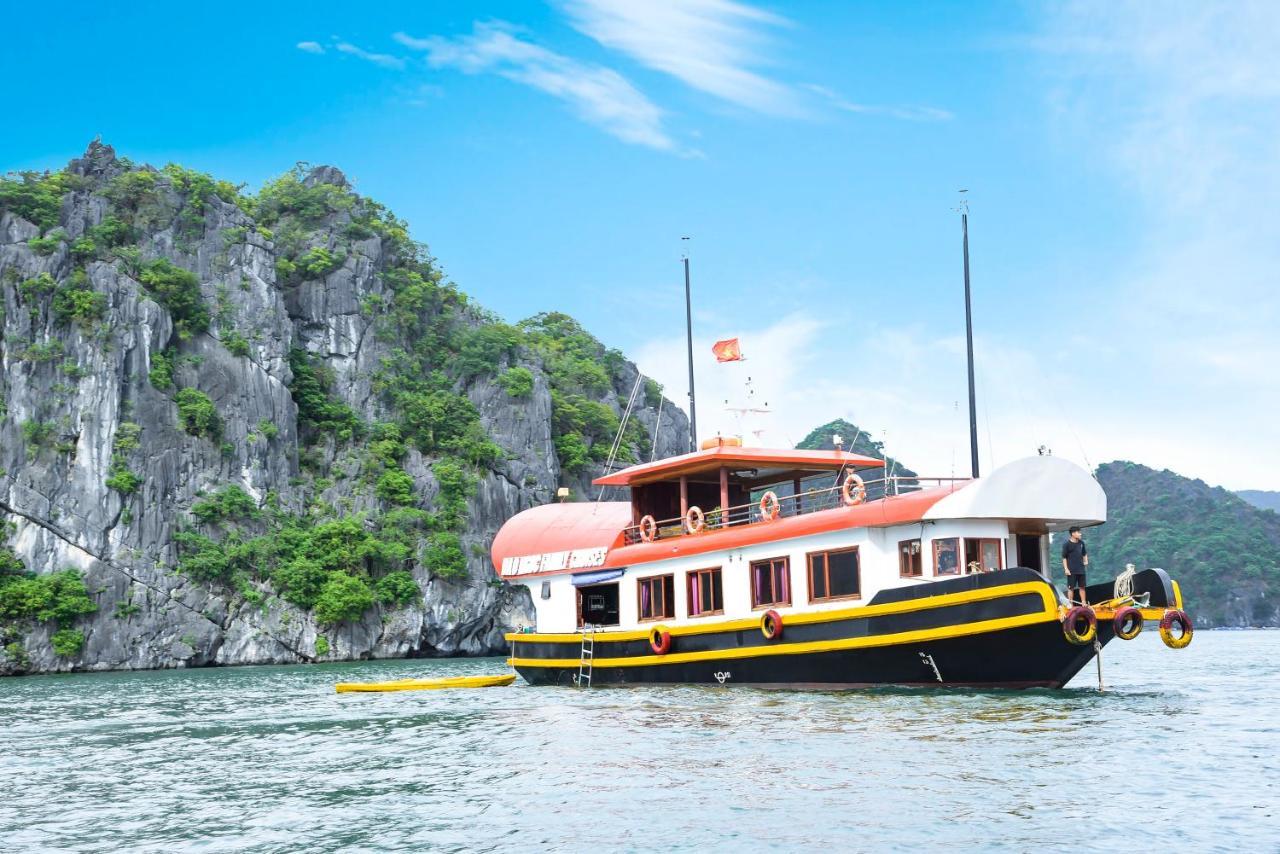 Cat Ba Bay Cruises Hotell Dong Khe Sau Eksteriør bilde