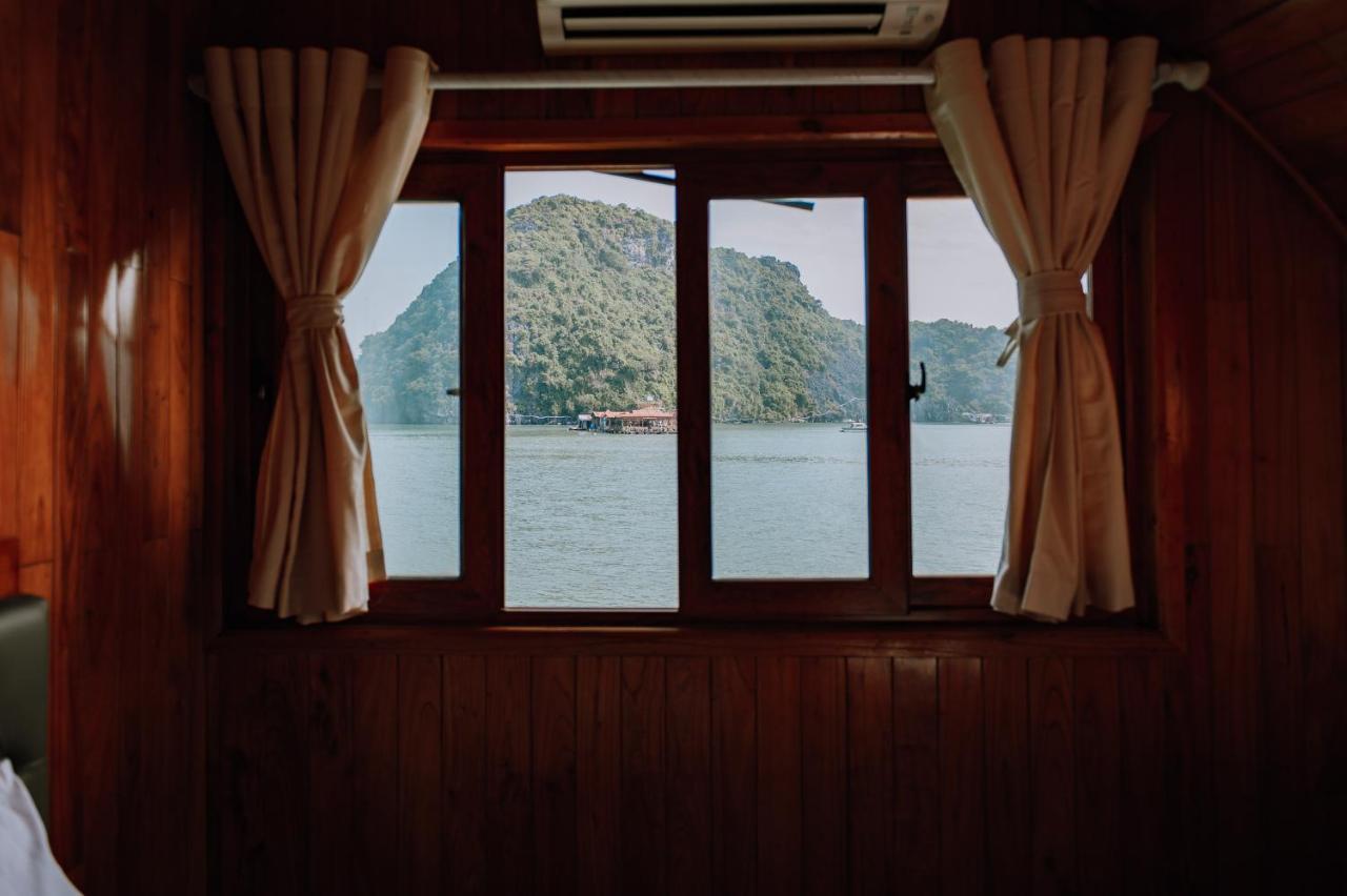 Cat Ba Bay Cruises Hotell Dong Khe Sau Eksteriør bilde