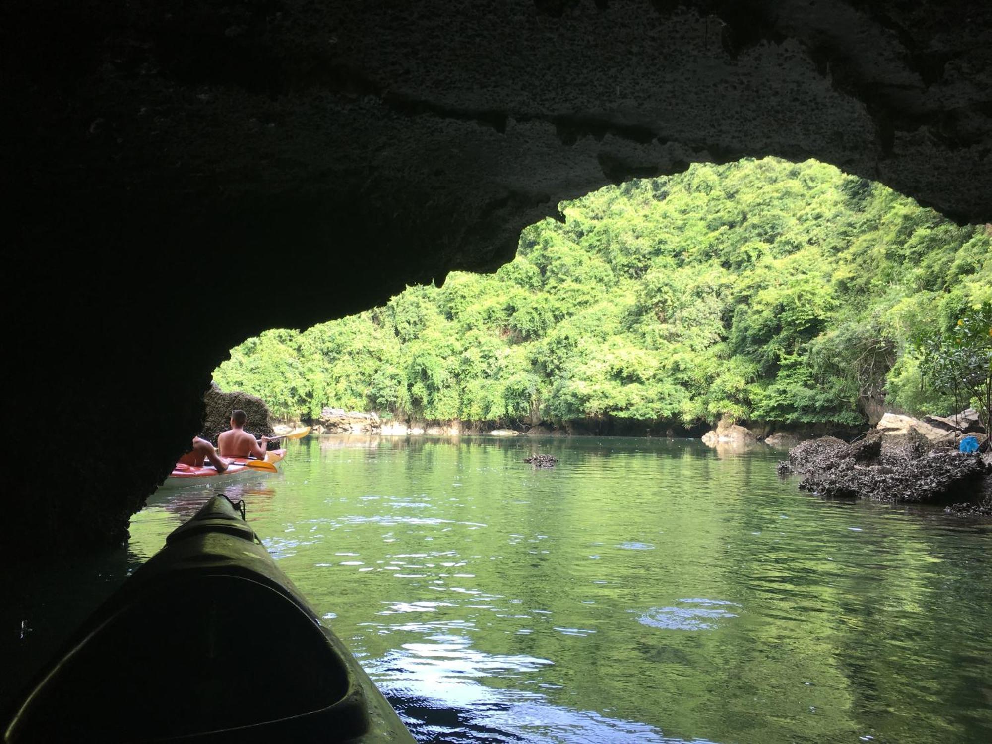 Cat Ba Bay Cruises Hotell Dong Khe Sau Eksteriør bilde