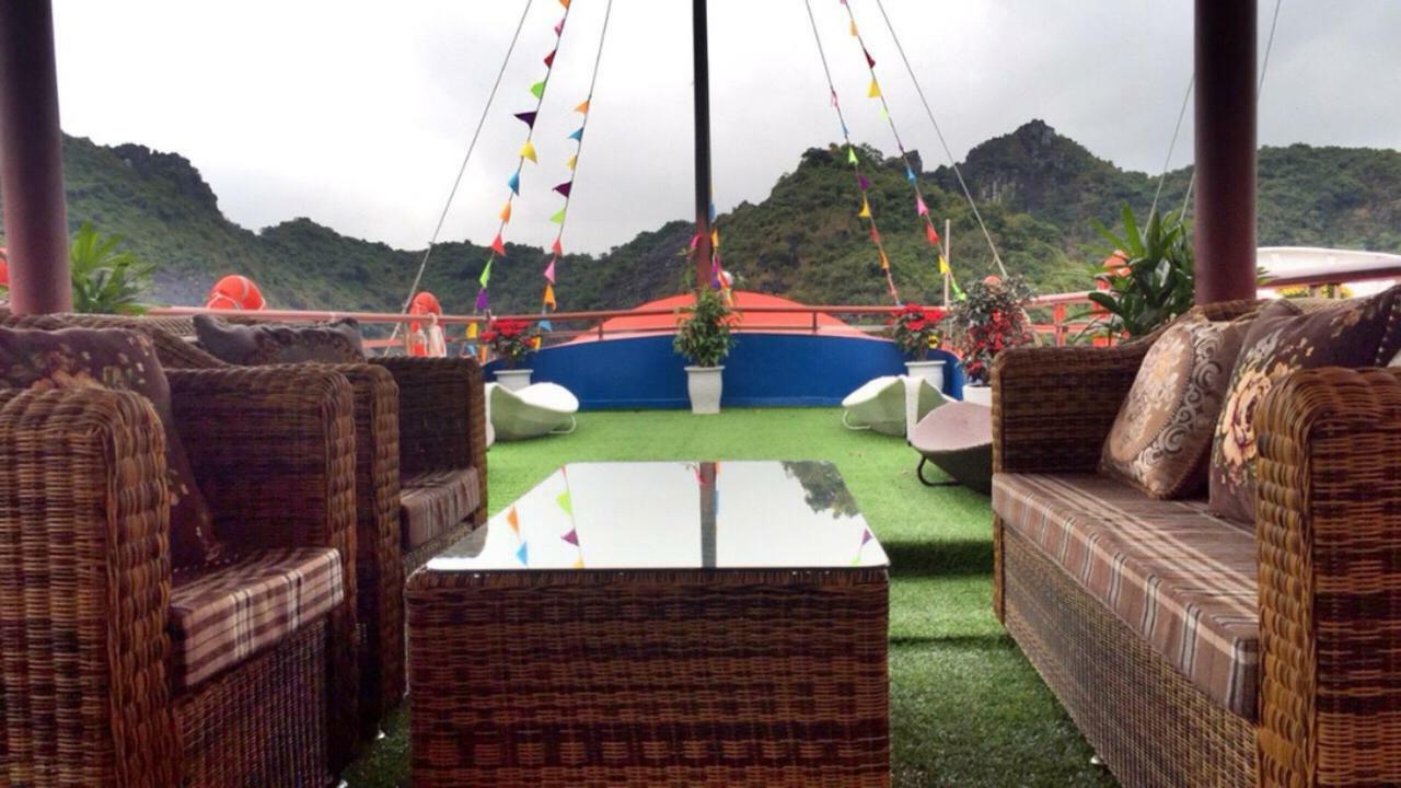 Cat Ba Bay Cruises Hotell Dong Khe Sau Eksteriør bilde